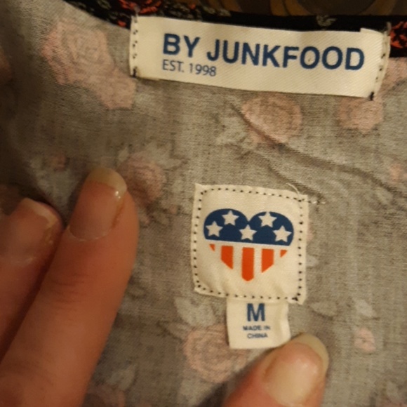 Junk Food Long Sleeve Grateful Dead Wrap. - Picture 4 of 6
